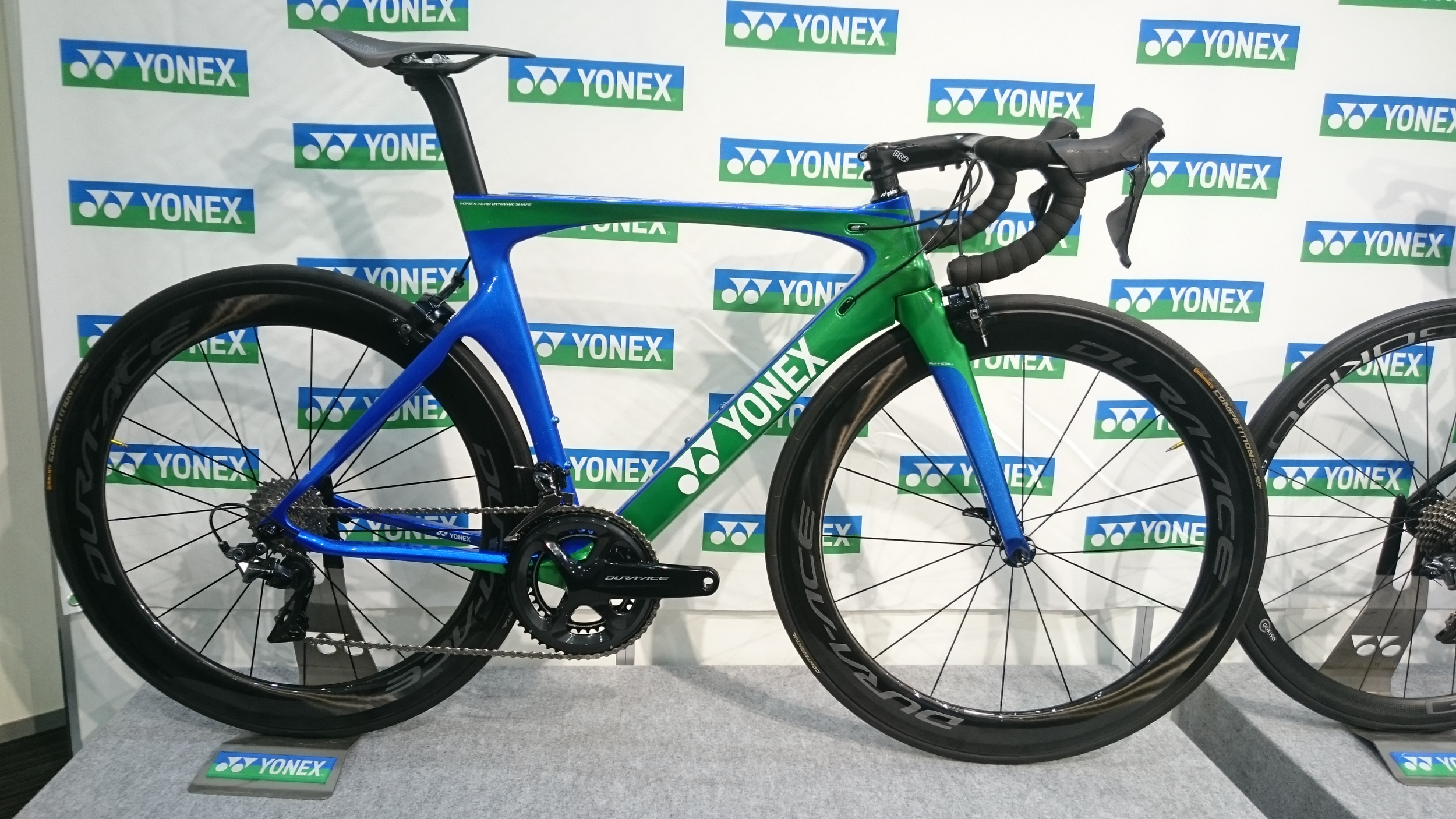 YONEX AEROFLIGHT入荷！！！